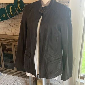 Soft brown leather short jacket.